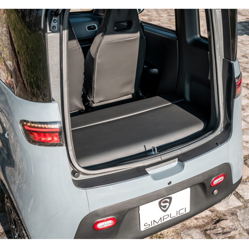 Location voiture sans permis électrique Simplici S1 blanche